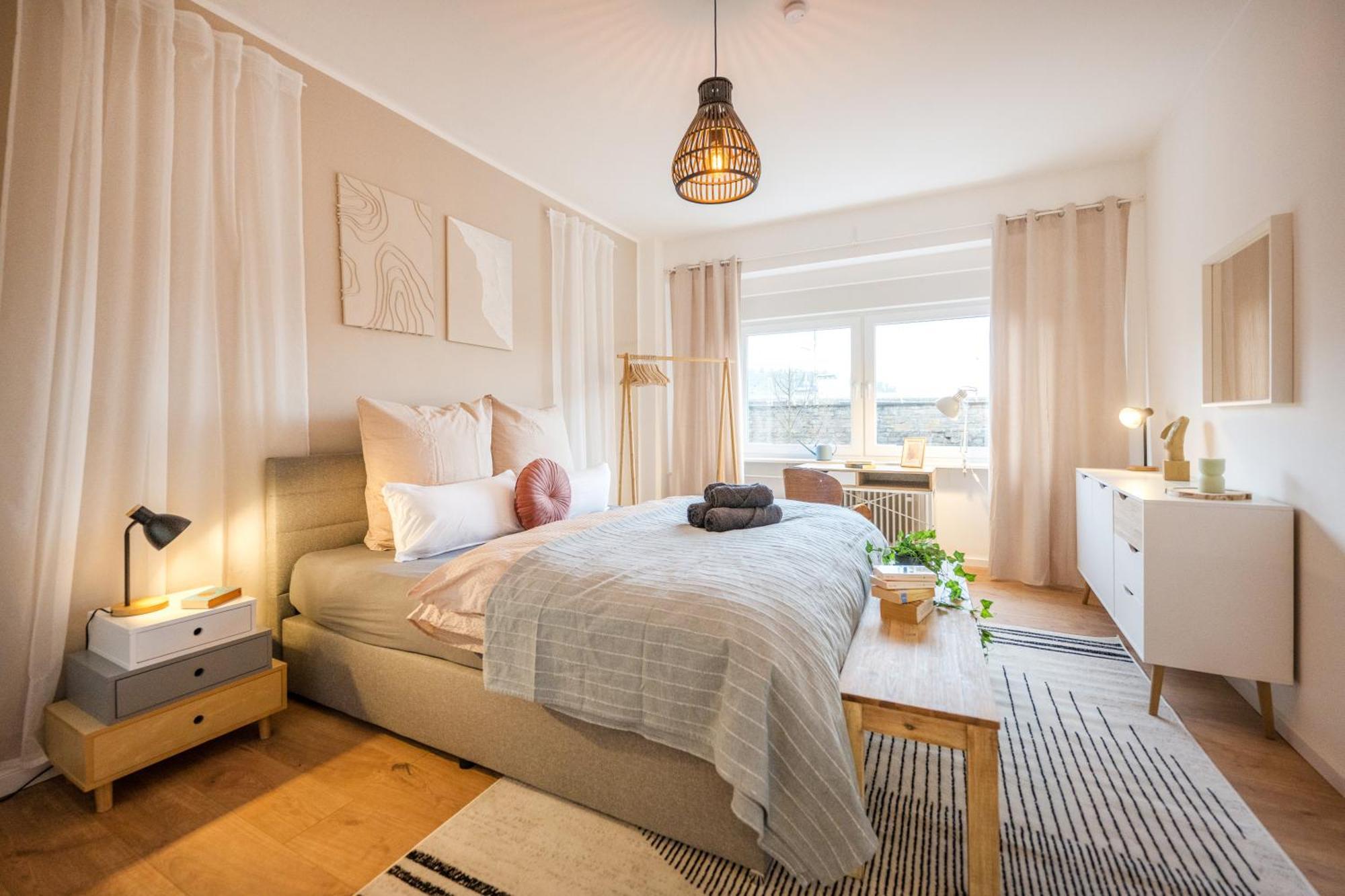 Neu: 100M² - Ideal Fuer Familien/Geschaeftsr. - Hbf Koblenz  Dış mekan fotoğraf