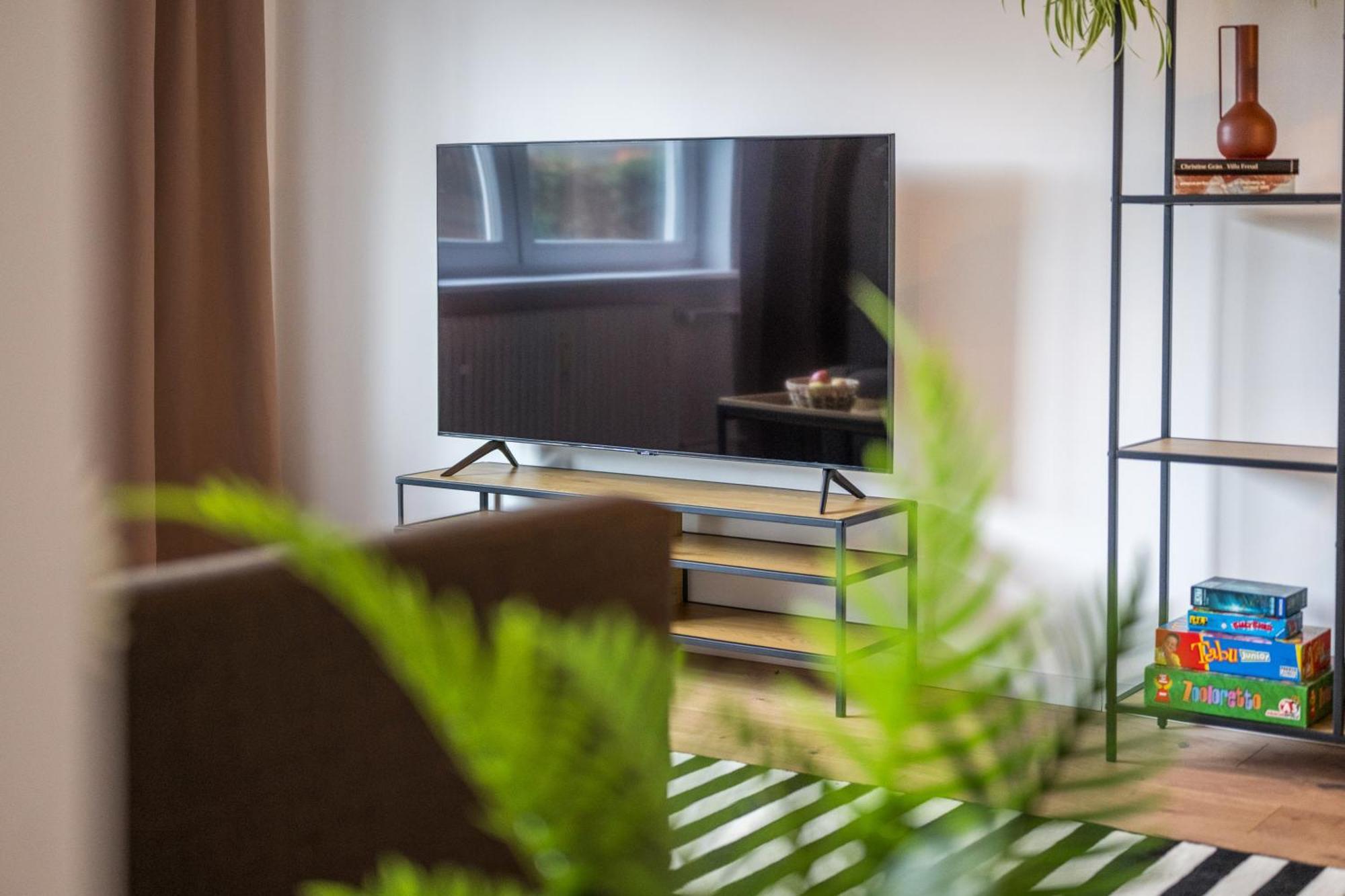 Neu: 100M² - Ideal Fuer Familien/Geschaeftsr. - Hbf Koblenz  Dış mekan fotoğraf